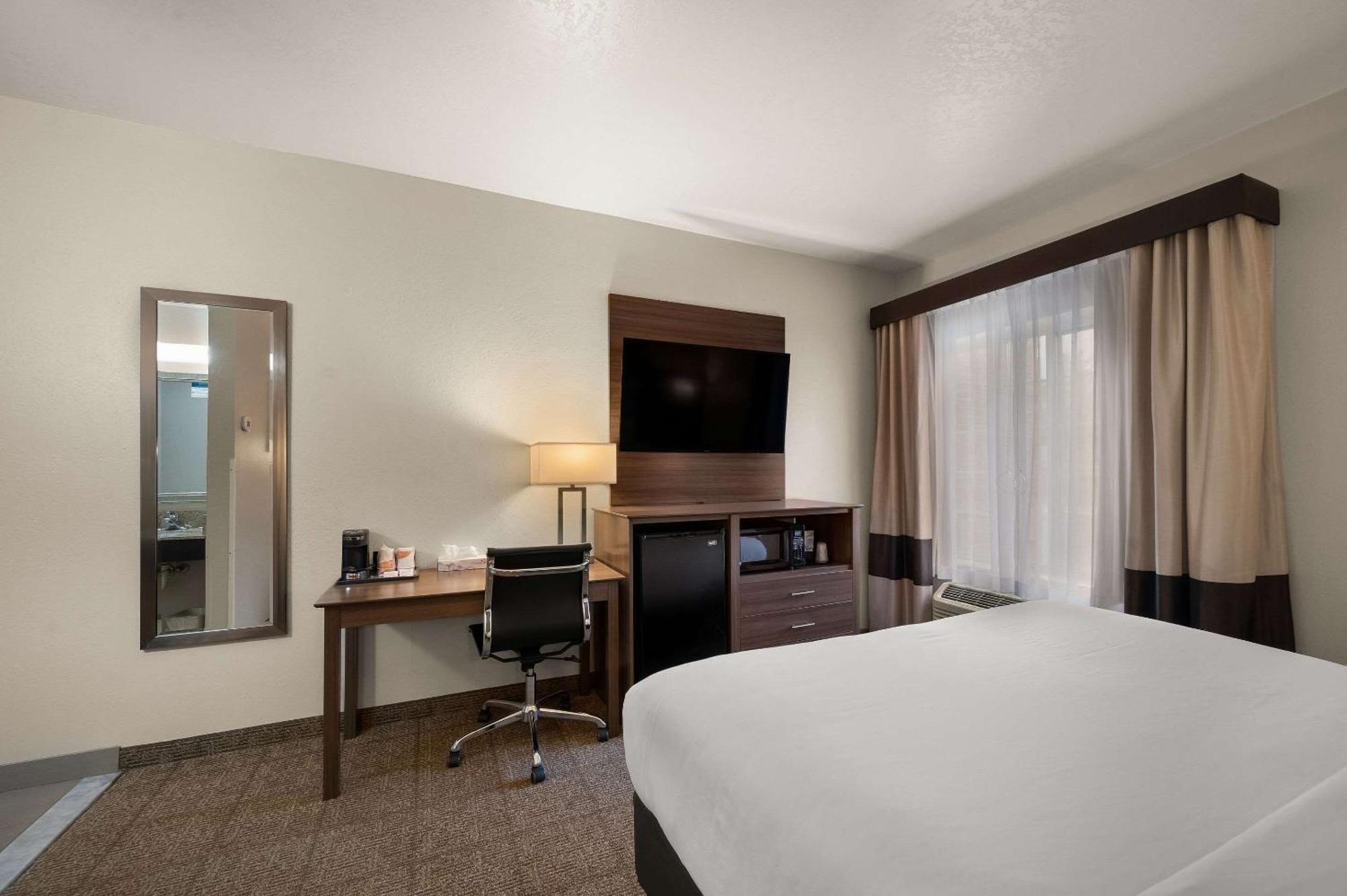 Comfort Inn&Suites Fenton Exterior foto